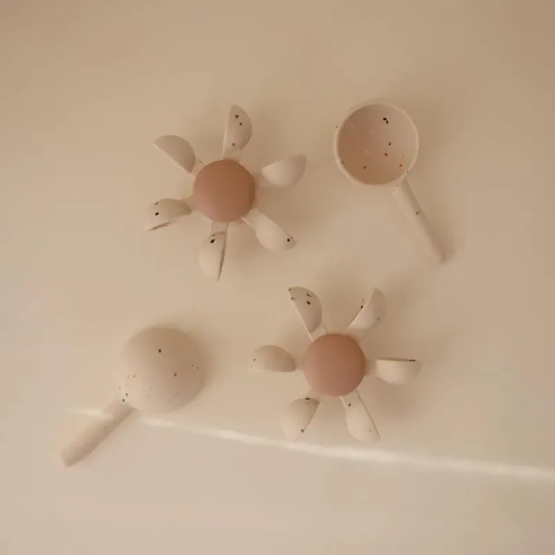 mushie__water_wheel_bath__SKUlLzprCDh_6.webp Mushie - Water Wheel Bath Toy Sale