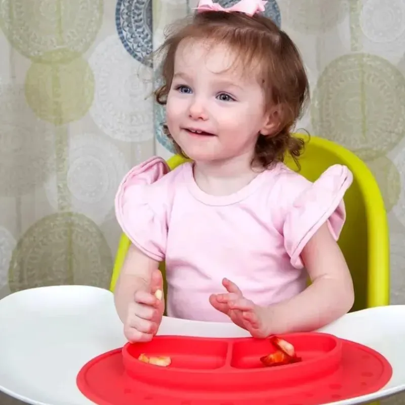 nuby__tapete_de_alimentao_SKUQI6Pyw10_1.webp Nuby - Tapete de alimentação de silicone seccionado, cores sortidas Outlet