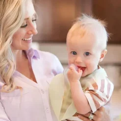 Ola Baby - Alimentador de frutas frescas de silicone e conjunto de picolé para introdução de alimentos sólidos, Coral Fashion