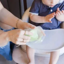 Ola Baby - Babador impermeável de silicone dobrável para bebê com estojo de viagem, limão Clearance