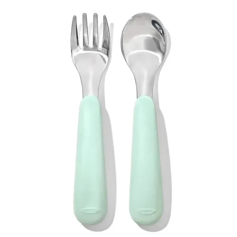oxo__conjunto_de_garfo_e__SKUHuwR7pY4_1.webp Oxo - Conjunto de garfo e colher Tot On-The-Go, Opala Clearance