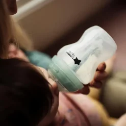 Tommee Tippee Pacote de 2 mamadeiras anti-cólicas avançadas de fluxo médio - 3+ meses New