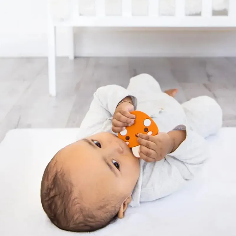 pearhead__silicone_teethe_SKUYRDwdwTS_2.webp Pearhead Baby Pearhead - Silicone Teether Bpa Free, Mushroom Clearance