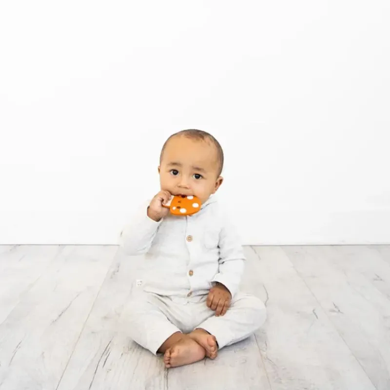 pearhead__silicone_teethe_SKUYRDwdwTS_3.webp Pearhead Baby Pearhead - Silicone Teether Bpa Free, Mushroom Clearance
