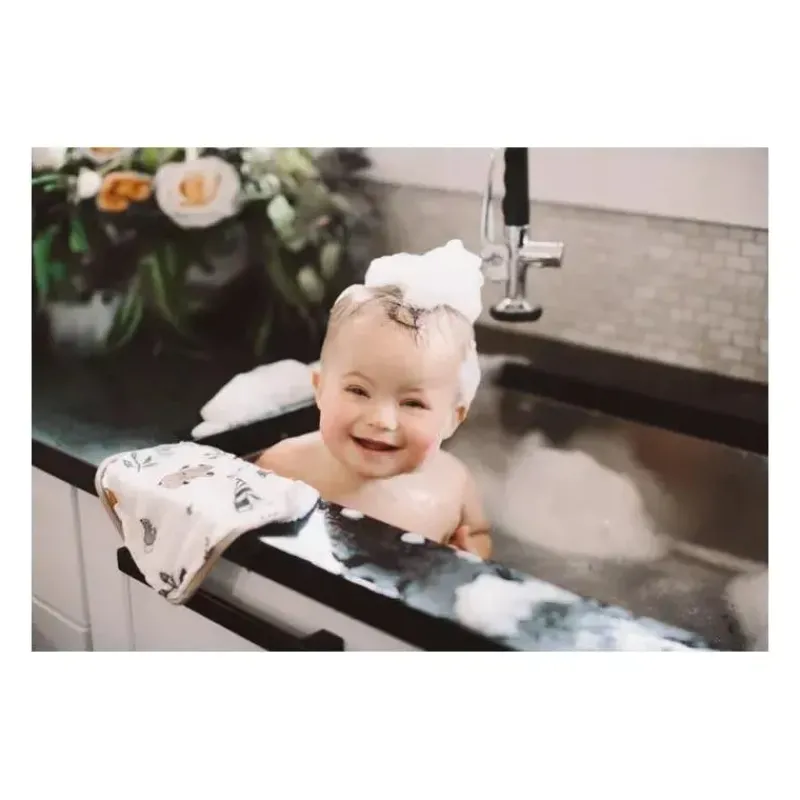 pequeno_unicrnio__pacote__SKULAOVwLYE_3.webp Little Unicorn Pequeno unicórnio - pacote de 3 panos de algodão, bagas e flores Online
