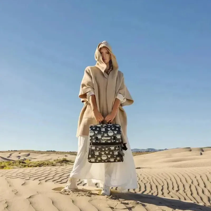 petnia__bolsa_de_fraldas__SKUJMxzx62M_1.webp Petunia Pickle Bottom Petúnia - Bolsa de fraldas Meta Backpack, The Child Star Wars Best