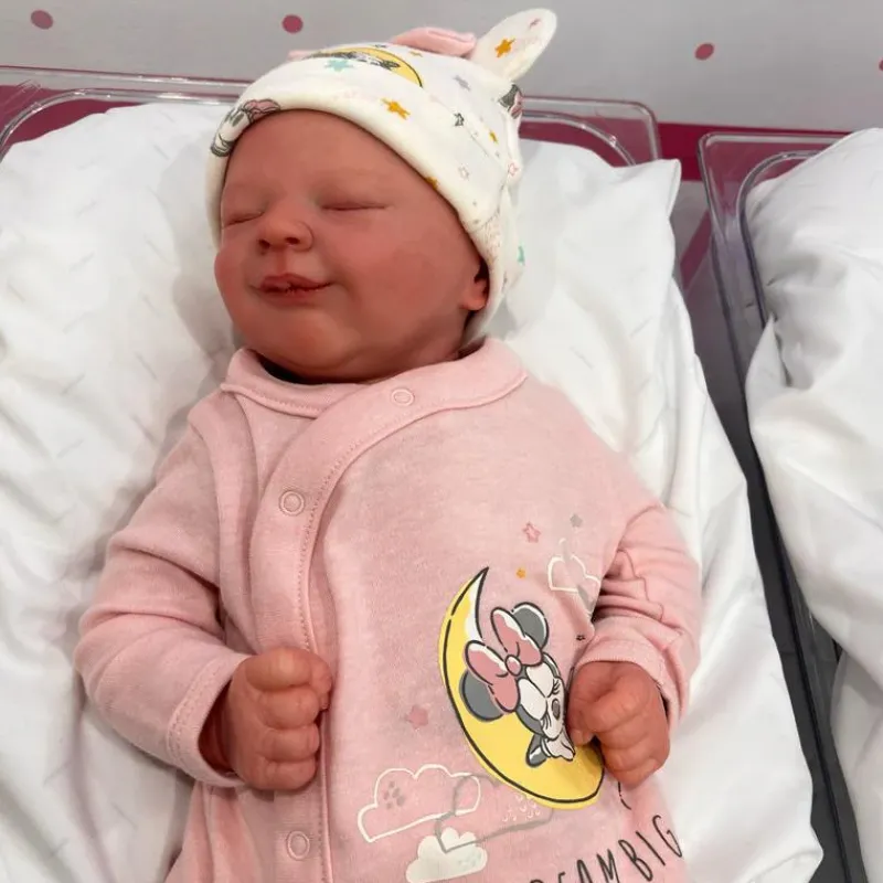 reborn_baby_doll__white_v_SKU8YGieLAc_1.webp MacroBaby Reborn Baby Doll - White Vinyl, Kyrie Smile New