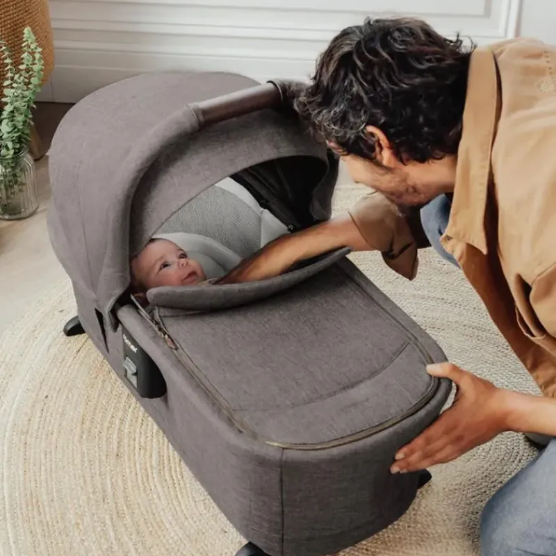 romer__sera_bassinet_truf_SKUBPVr3ogk_5.webp Romer - Sera Bassinet, Truffle Fashion