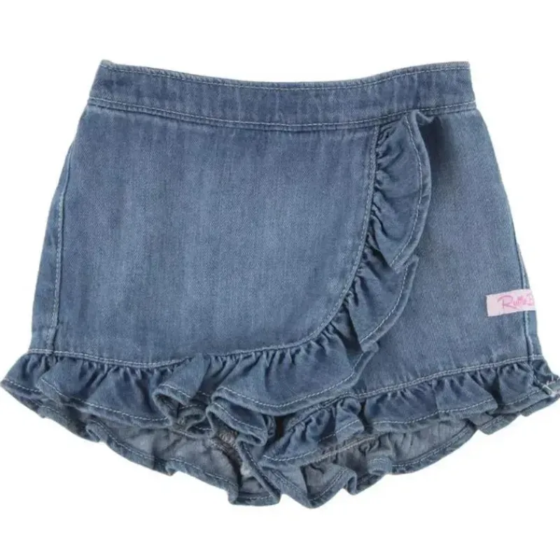 rufflebutts__saia_jeans_c_SKU5nRIFJkQ_0.webp RuffleButts – Saia jeans com babados para bebê com lavagem clara New