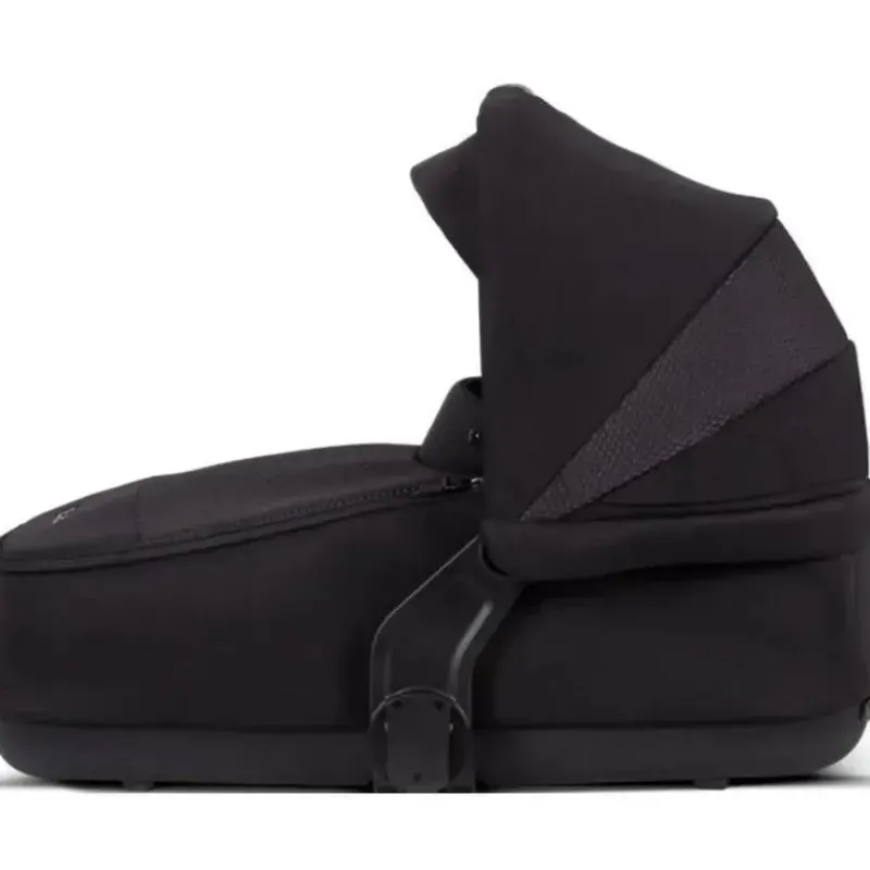 silver_cross__dune_compac_SKUmnxlxq5F_0.webp Silver Cross - Dune Compact Bassinet, Space Clearance