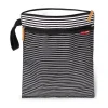 Skip Hop - Bolsa Grab &amp; Go Wet/Dry, listra preta e branca Online