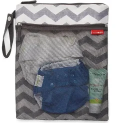 Skip Hop - Bolsa Molhada/Seca para Pegar e Levar, Listras Brancas/Cinzas (Chevron) Outlet