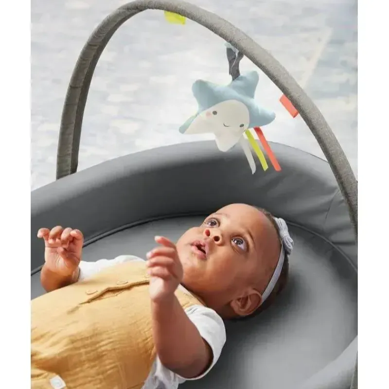 skip_hop__espreguiadeira__SKUXKfjRraH_3.webp Skip Hop - Espreguiçadeira Playful Retreat Baby Nest Best