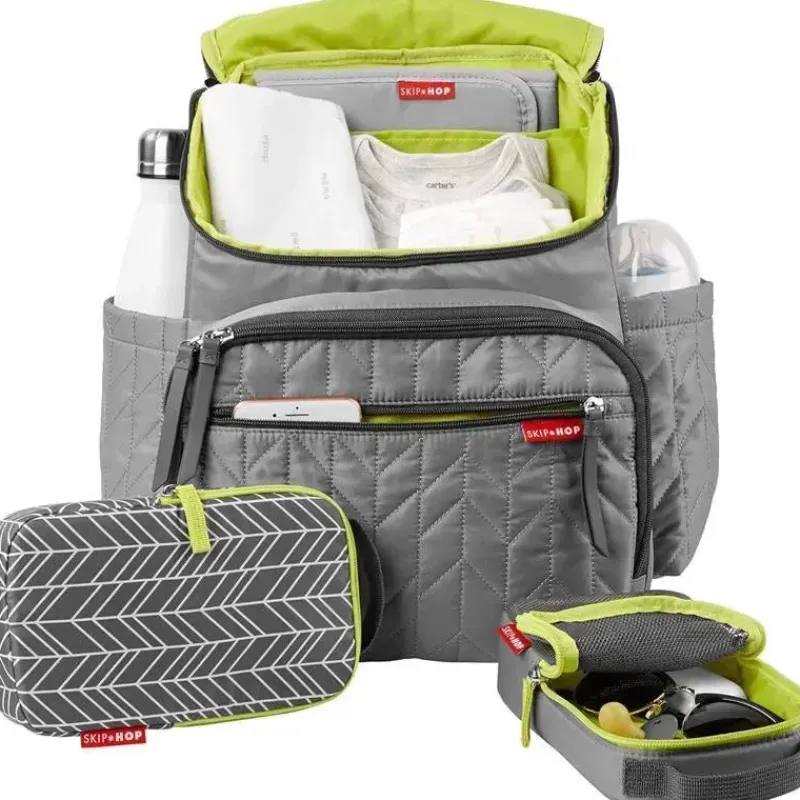 skip_hop__mochila_bolsa_f_SKUxpZClnUD_2.webp Skip Hop - Mochila Bolsa Fraldas Forma, Cinza Best