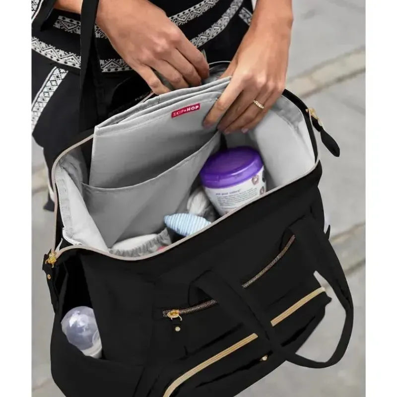skip_hop__mochila_mainfra_SKUkDW2Kshj_4.webp Skip Hop - Mochila Mainframe Wide Open para Fraldas, Preta New