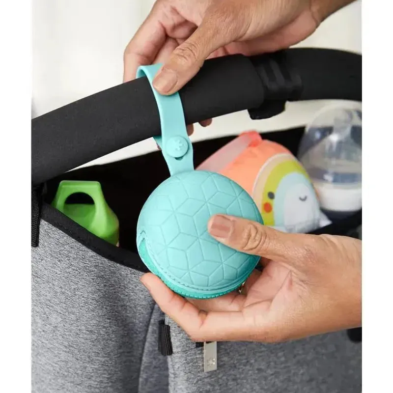 skip_hop__portachupeta_de_SKUCTMbh0ff_5.webp Skip Hop - Porta-chupeta de silicone, azul-petróleo Fashion
