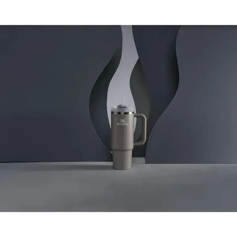 stanley__copo_isolado_a_v_SKU7lCiAU1P_5.webp Stanley - Copo isolado a vácuo de aço inoxidável Quencher H2.0 FlowState de 30 onças, cinza Fashion