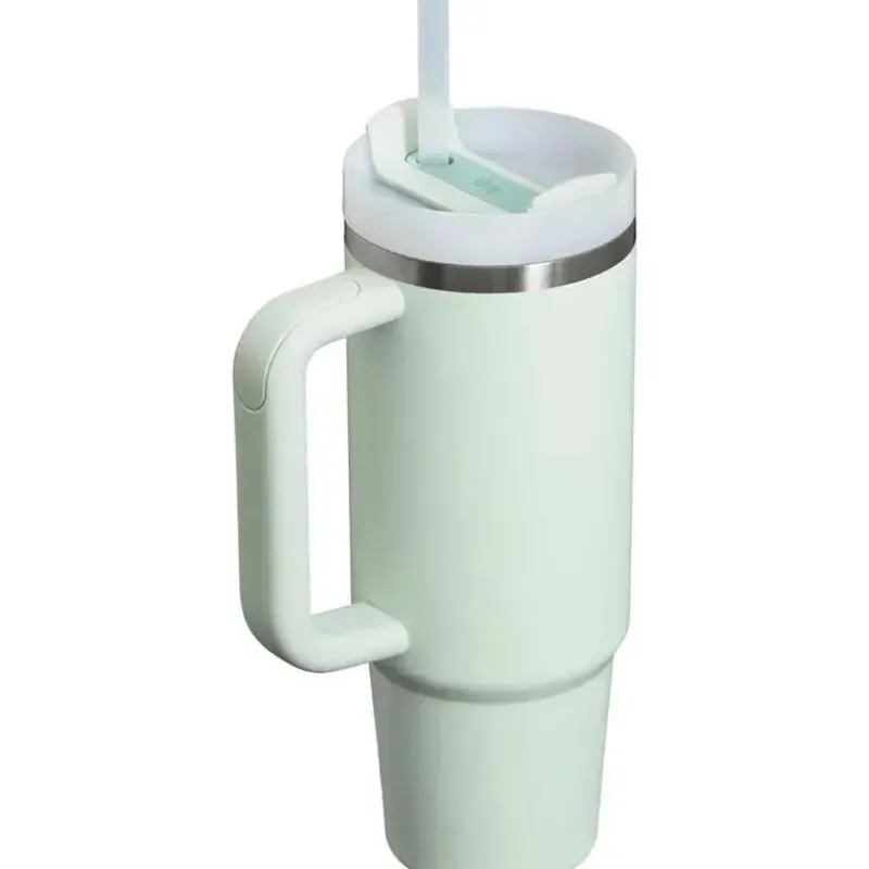 stanley__quencher_h_flows_SKU9BqcMAJs_2.webp Stanley - Quencher H2.0 FlowState Copo térmico de aço inoxidável com isolamento a vácuo, 30 oz, névoa Clearance