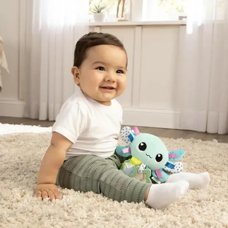 tomy_lamaze__alise_o_axol_SKUE8PzMRvE_4.webp Tomy Lamaze - Alise, o Axolotl Clip & Go Outlet