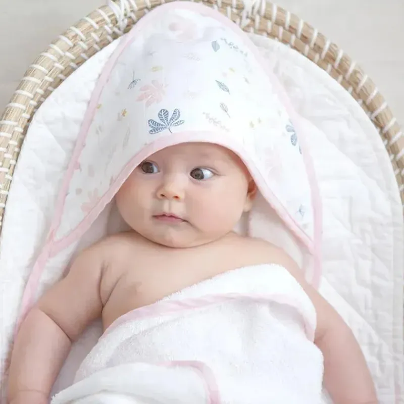 txteis_vivos__toalha_com__SKUFtlPG9Cn_2.webp Living Textiles Têxteis Vivos - Toalha com Capuz de Musselina Orgânica para Bebês, Botânica Sale