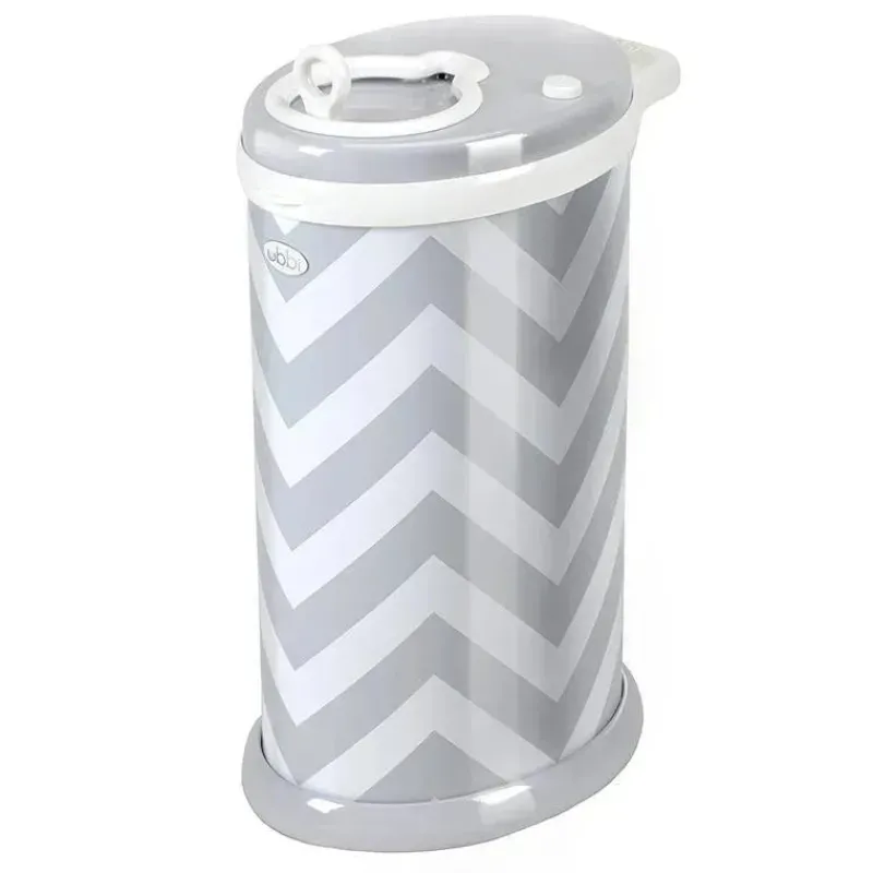 ubbi__balde_de_fraldas_co_SKU730RlS9p_0.webp Ubbi - Balde de fraldas com trava de odor em aço, Chevron cinza New