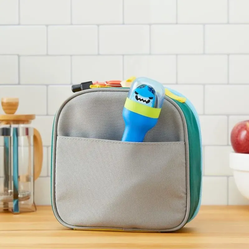 zoku__kids_pocket_utensil_SKUGtOYdJQg_1.webp Zoku - Kids Pocket Utensil Set, Shark Hot